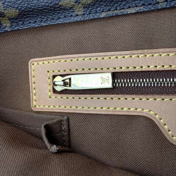 LOUIS VUITTON Brown Monogram Tote Bag - Picture 12 of 12